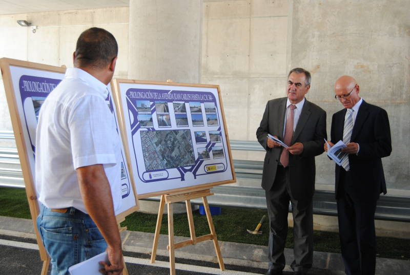 El delegado del Gobierno y el Alcalde de las Torres de Cotillas inauguran la nueva avenida de acceso a esta localidad 
