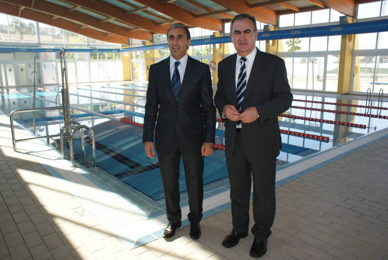 El delegado del Gobierno y el alcalde de Beniel inauguran la nueva Piscina Municipal