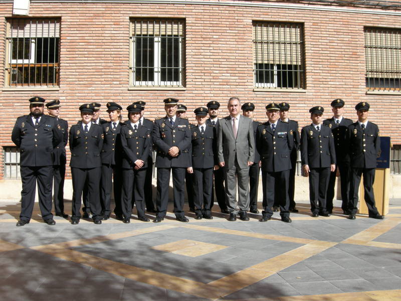 El delegado del Gobierno presenta 11 de los 32 nuevos agentes del Cuerpo Nacional de Policía en Lorca de este año