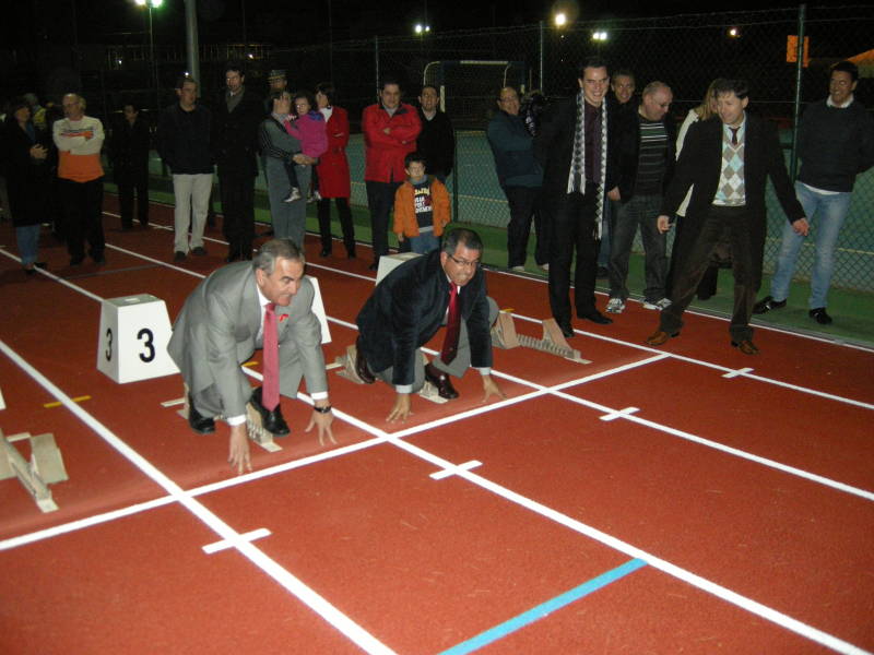 El delegado del Gobierno y el alcalde de Mazarrón inauguran nuevas instalaciones en el Polideportivo Municipal