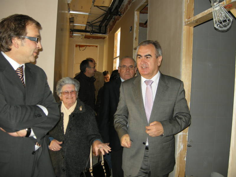 G.Tovar visita las obras de ampliación  de la  residencia para discapacitados psíquicos  de Caravaca de la Cruz