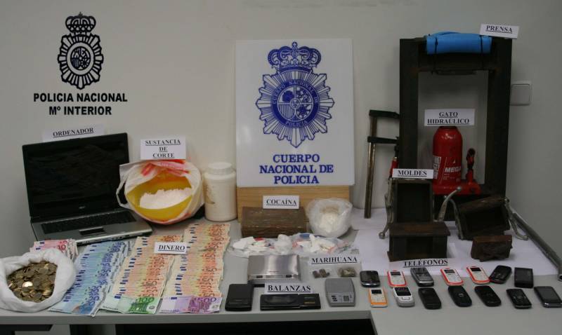 Desarticulación de un grupo organizado compuesto por individuos de nacionalidad Colombiana, asentados en Torrevieja y dedicados al tráfico de cocaína en la zona de Levante