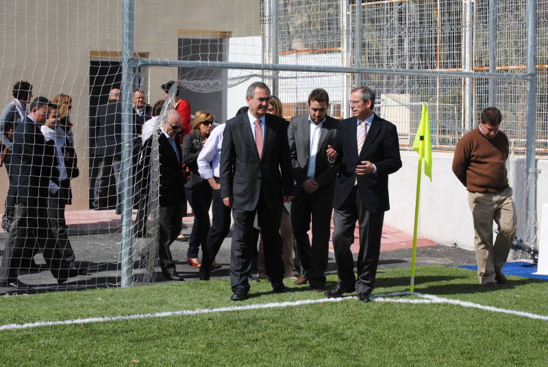 El delegado del Gobierno inaugura la nueva Escuela de Música y el nuevo campo de fútbol de Archena 