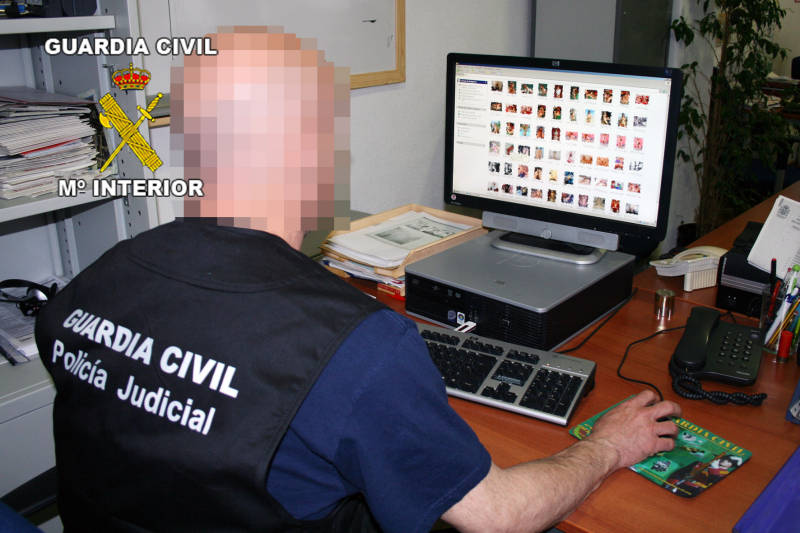 La Guardia Civil ha detenido a una persona con gran cantidad de material pedófilo