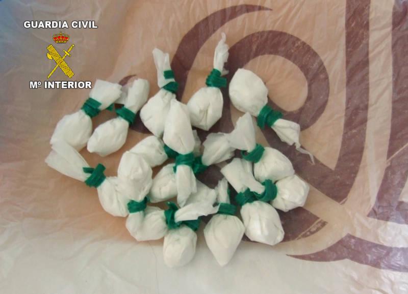 La Guardia Civil desmantela un nuevo punto de venta y distribución de cocaína en San Javier
