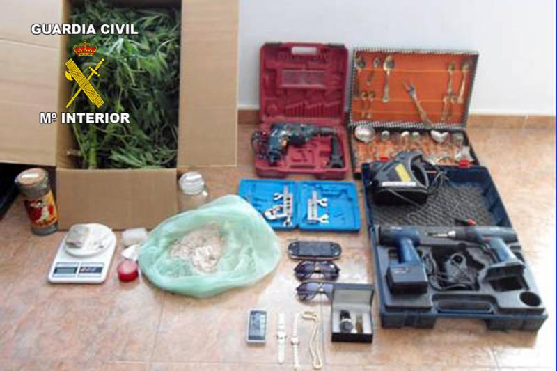 La Guardia Civil detiene a un “clan familiar” por tráfico de drogas y robo con fuerza