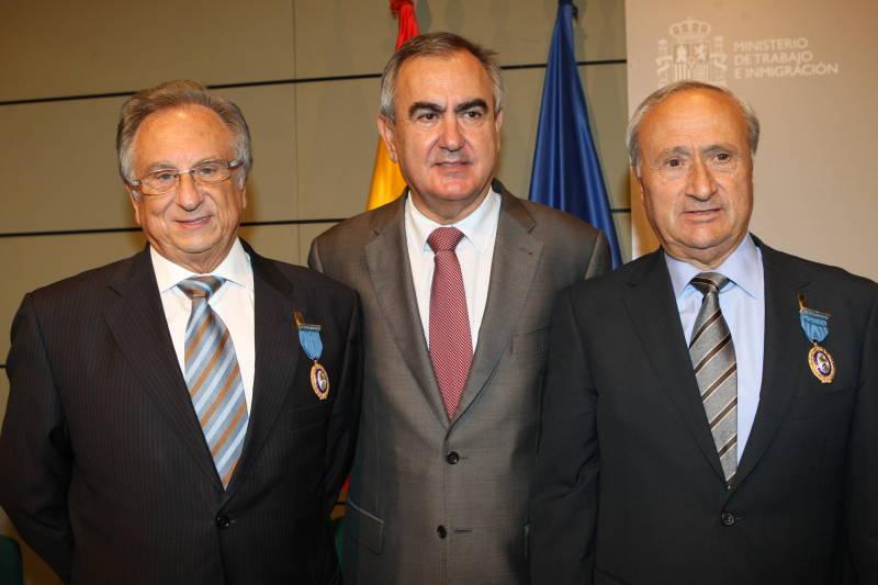 Pedro Guillén y Tomás Fuertes reciben la Medalla de Oro al Mérito en el Trabajo