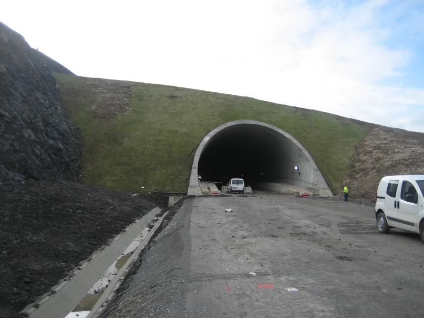 Fomento finaliza la construcción del túnel de Luko (Álava)