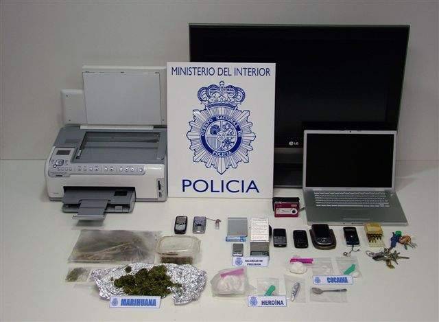 El Cuerpo Nacional de Policía detiene en San Sebastián a la conserje de un centro de enseñanza por tráfico de drogas