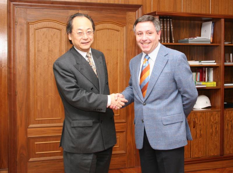 Mikel Cabieces se reune con el embajador de Japón en España