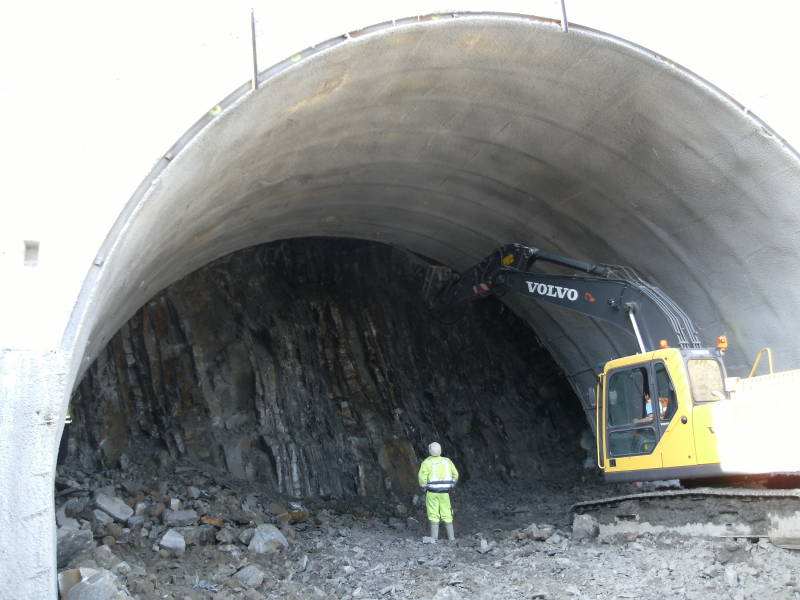 Adif inicia la excavación del túnel de San Román en el tramo Amorebieta/Etxano-Lemoa (Vizcaya)