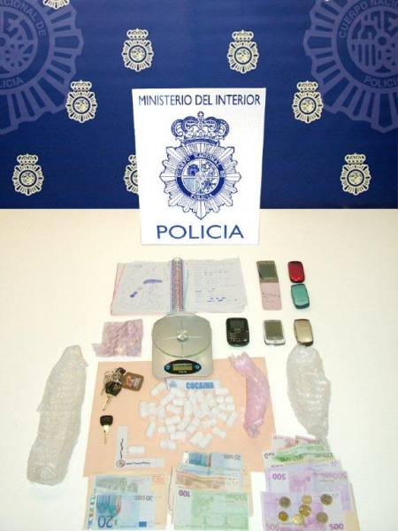 El Cuerpo Nacional de  Policía de San Sebastián detiene a diez personas por tráfico de drogas