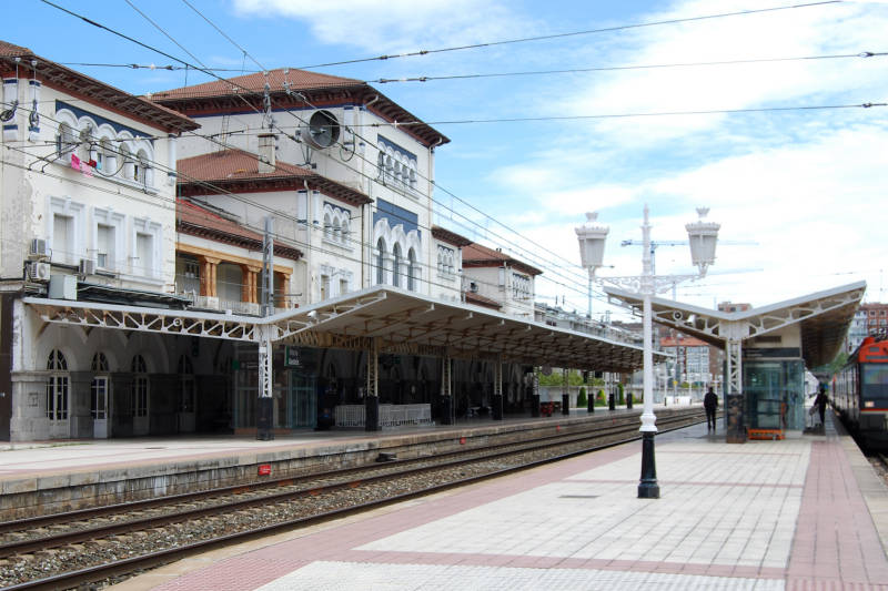 Adif invierte 576.000 euros en la rehabilitación de la estación de ferrocarril de Vitoria/Gasteiz