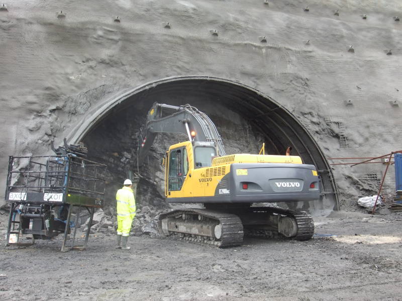 Adif inicia la excavación del túnel de Galdakao, en el tramo Lemoa-Galdakao (Bizkaia)