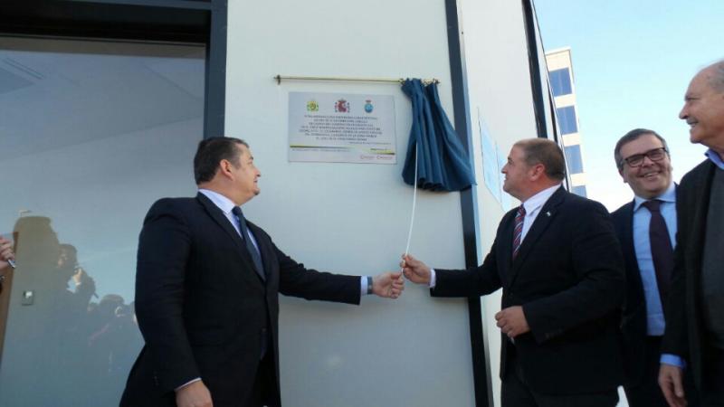 Sanz inaugura el Vivero de Empresas del Parque Empresarial y Tecnológico Marismas de Palmones (Los Barrios)