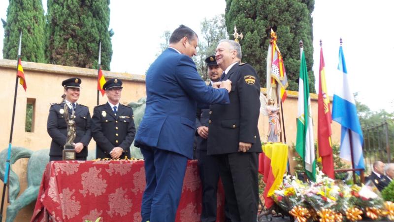 Sanz destaca el “compromiso y los valores humanos” de los galardonados por la asociación Santo Ángel de la Policía Nacional de Jerez