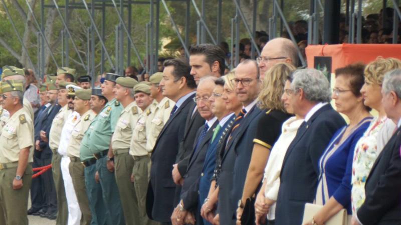 Sanz asiste en Viator a los actos conmemorativos del Día de la Legión