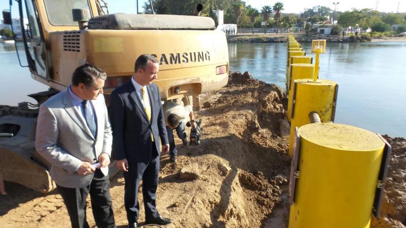 El secretario de Estado de Seguridad visita las obras para la construcción de la barrera 'antinarcos' en el Guadarranque