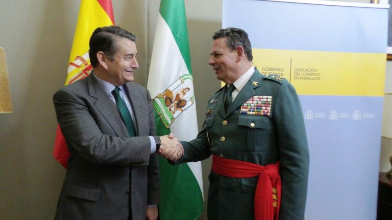 Sanz felicita a Laurentino Ceña por su ascenso a teniente general de la Guardia Civil y agradece  su trabajo en Andalucía 