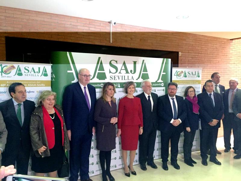 García Tejerina clausura el acto conmemorativo del 40º aniversario de ASAJA-Sevilla