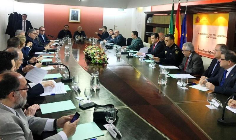Sanz preside en Sevilla el acto de constitución de la Comisión Mixta de Seguridad Privada