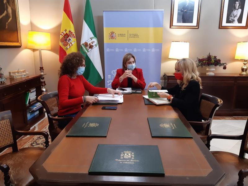 Gobierno, UGT-A y CC.OO.-A afianzan su compromiso con la protección del empleo, las familias y el tejido productivo andaluz