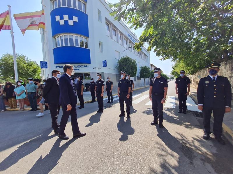 Fernández inaugura la nueva Jefatura de la Policía Local de Utrera