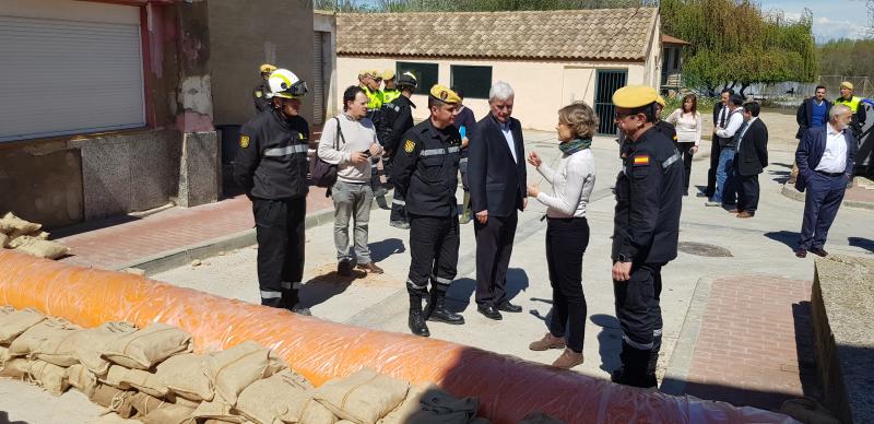 La ministra de Agricultura y Pesca, Alimentación y Medio Ambiente visita las zonas afectadas por la crecida del río Ebro