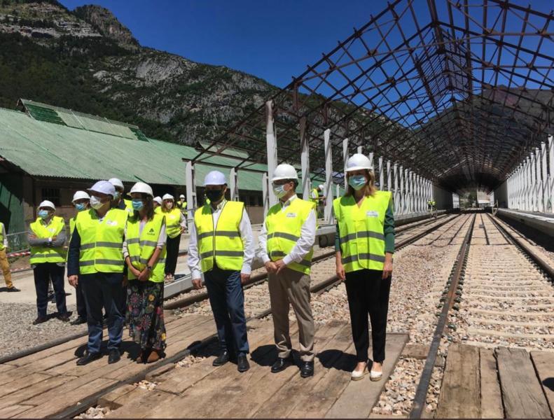 Mitma y Nueva Aquitania firman un convenio para el estudio de la reapertura del túnel ferroviario de Somport