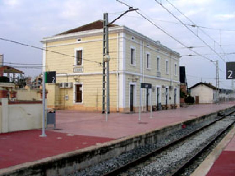 La DGA y Renfe recuperan dos servicios de la línea Zaragoza-Caspe-Móra la Nova