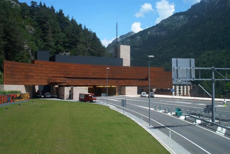 Mitma adjudica un contrato para la ejecución de diversas operaciones de conservación y explotación de carreteras del Estado en Huesca