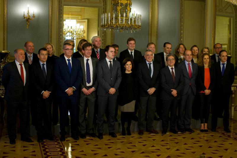 Foto reunión de delegados del Gobierno con el secretario de Estado para las Aministraciones Territoriales