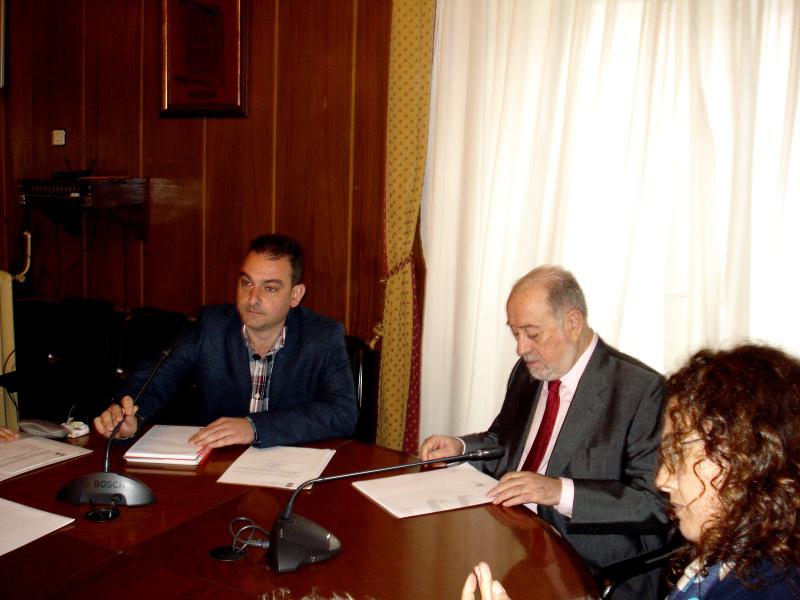 El delegado del Gobierno presidió la sesión extraordinaria de la Junta Local de Seguridad del Ayuntamiento de Mieres.