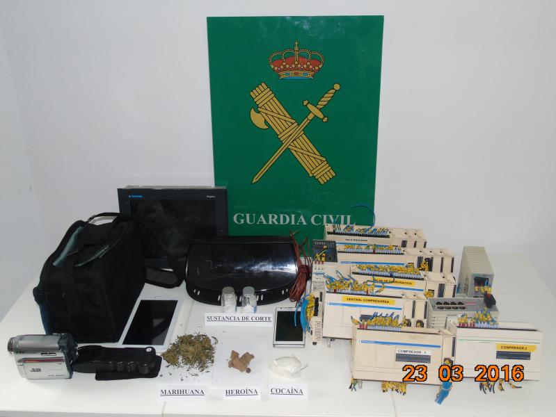 Detenidas por la Guardia Civil dos personas por tráfico de drogas