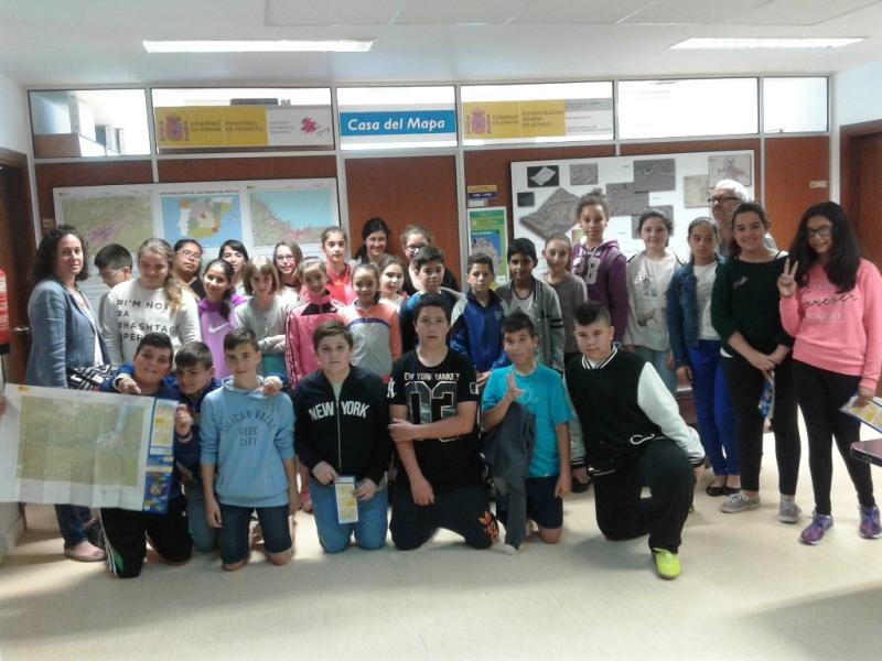 Alumnos del Colegio Público Ventanielles de Oviedo  han visitado las instalaciones del Servicio Regional del Instituto Geográfico Nacional en Asturias en la Delegación del Gobierno.
