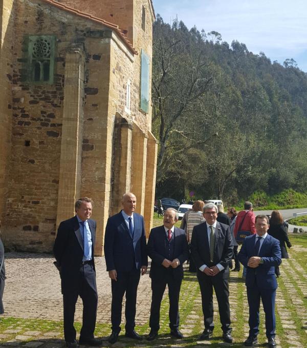 El Ministerio de Educación, Cultura y Deporte y el Principado de Asturias presentan el proyecto de restauración de las pinturas murales de San Miguel de Lillo (Oviedo)