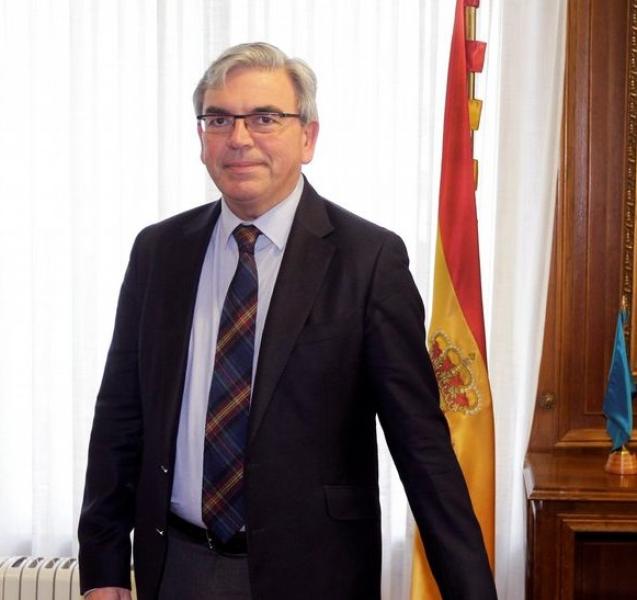 La mediación de Mariano Marín facilita una reunión en Madrid entre bomberos asturianos y la Dirección General de Protección Civil para abordar problemas del sector