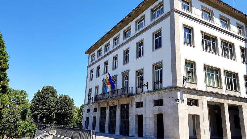 El Ministerio para la Transición Ecológica no ha podido comunicar a 2.956 personas en Asturias que son beneficiarias del Bono Social Térmico