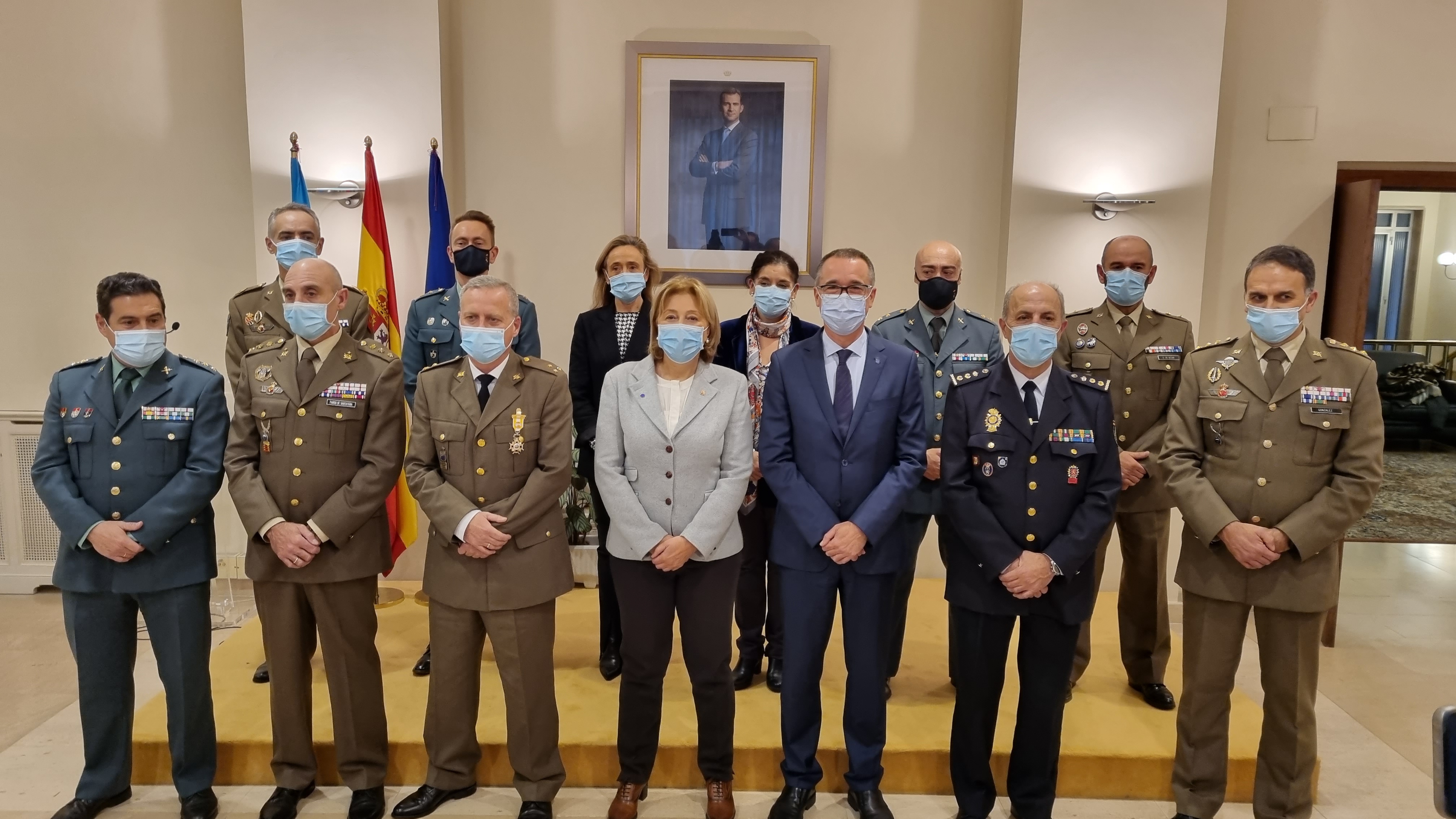 El Gobierno distingue al coordinador de los rastreadores militares en Asturias
