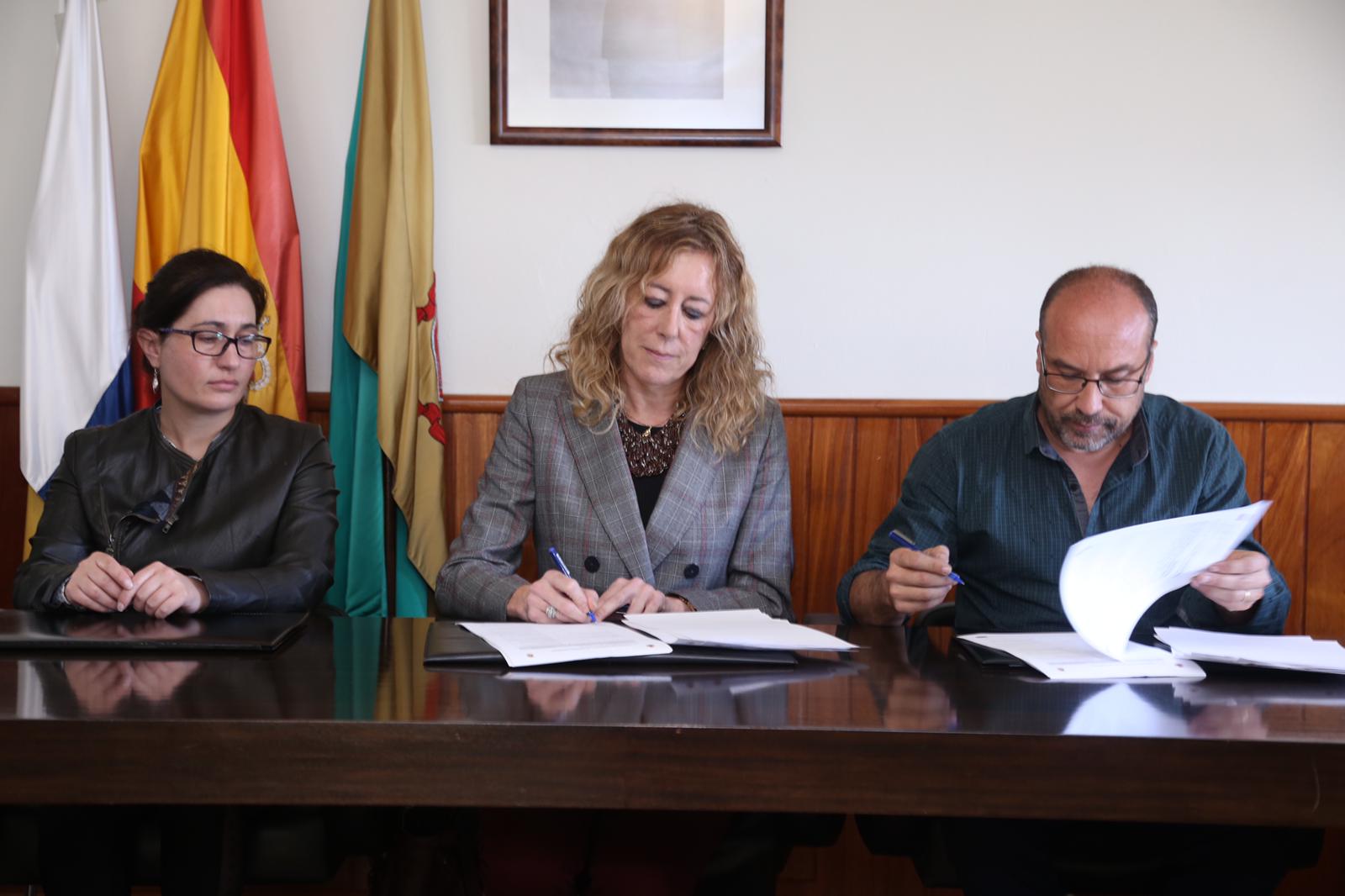 Valleseco (Gran Canaria) firma un protocolo con el Estado para colaborar en la protección de las víctimas de Violencia de Género