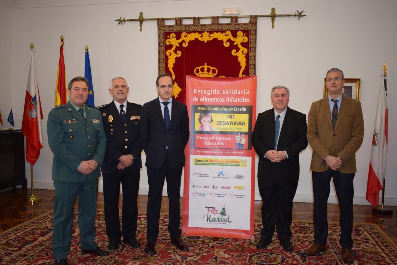 La Delegación del Gobierno en Cantabria realiza una recogida de alimentos infantiles para las familias más necesitadas