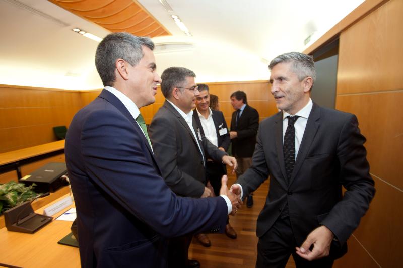 Pablo Zuloaga se reúne con el ministro del Interior para avanzar en la coordinación de políticas de seguridad
