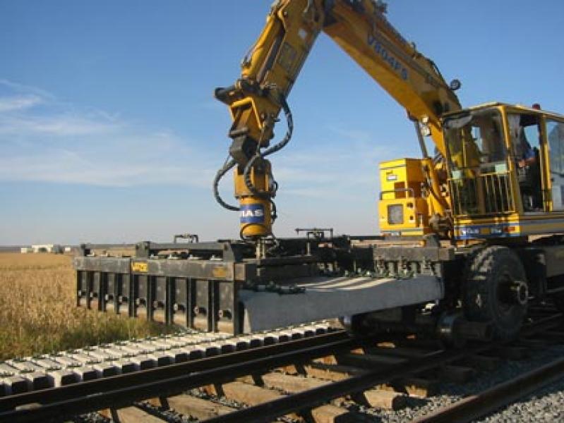 Adif realizará obras de mejora en el ramal ferroviario que conecta la factoría Solvay con Sierrapando

