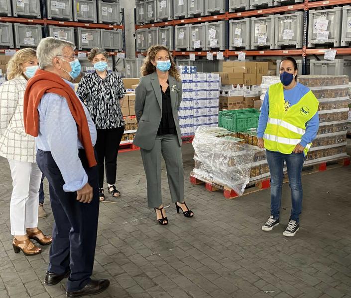 La delegada del Gobierno en Cantabria agradece al Banco de Alimentos el “gran esfuerzo” desarrollado durante la pandemia 