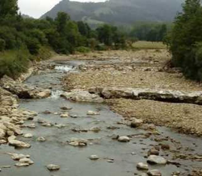 La CHC somete a información pública el proyecto de recuperación medioambiental del río Saja entre los puentes de Santa Lucía y Virgen de la Peña
