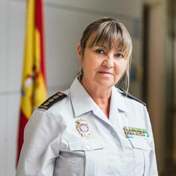 Grande-Marlaska nombra a la comisaria principal Carmen Martínez Ruiz nueva jefa superior de Policía en Cantabria