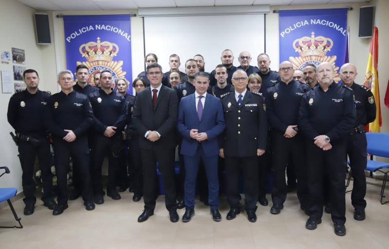 González Ramos valora el trabajo de la Policía Nacional en la recuperación del recién nacido el pasado sábado en Guadalajara