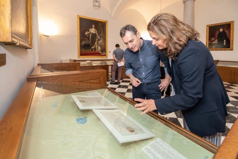 Francisco Tierraseca visita la sede del Archivo Histórico de la Nobleza que se encuentra en el Hospital de Tavera de Toledo