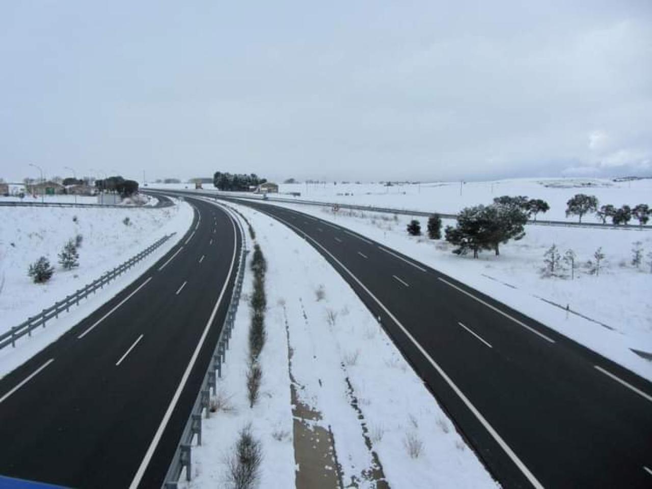El delegado del Gobierno en Castilla-La Mancha eleva la alerta del protocolo regional de vialidad invernal a “preemergencia”