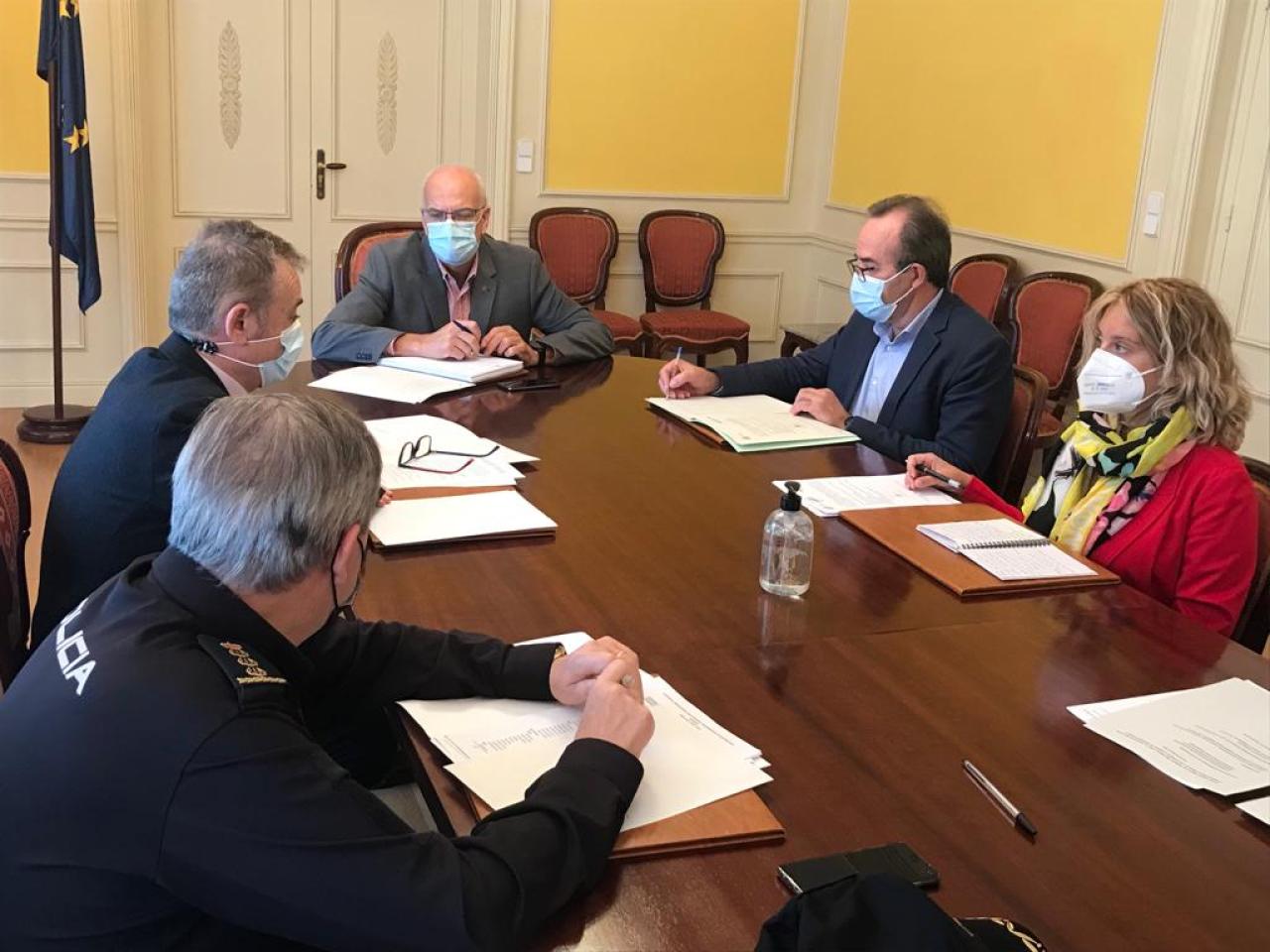 El subdelegado del Gobierno de España en la provincia de Cuenca preside la reunión del Grupo Provincial de Trabajo entre la Inspección de Trabajo y las Fuerzas y Cuerpos de Seguridad del Estado
